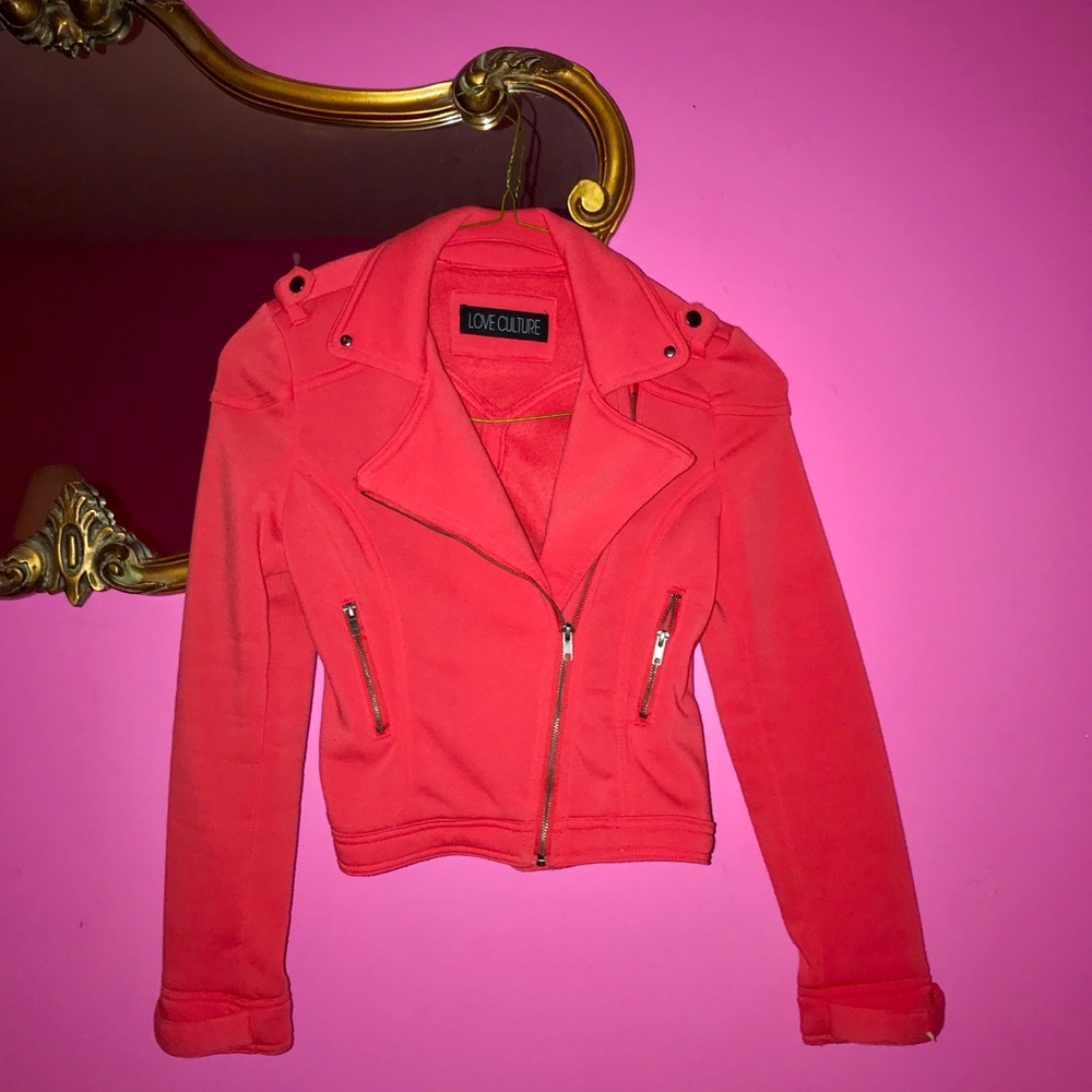 collared jacket